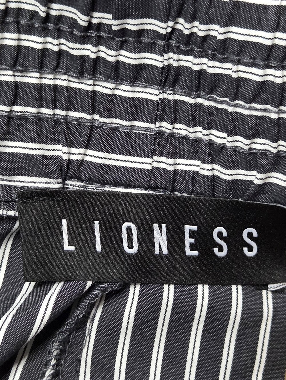 Lioness Cobain Pants Onyx Stripe NWOT - Picture 10 of 12